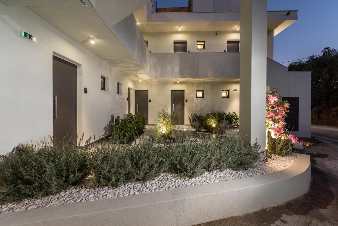 Mon Repo Suites Laganas Exterior photo